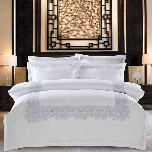 Luxury Four-piece cotton bedding set