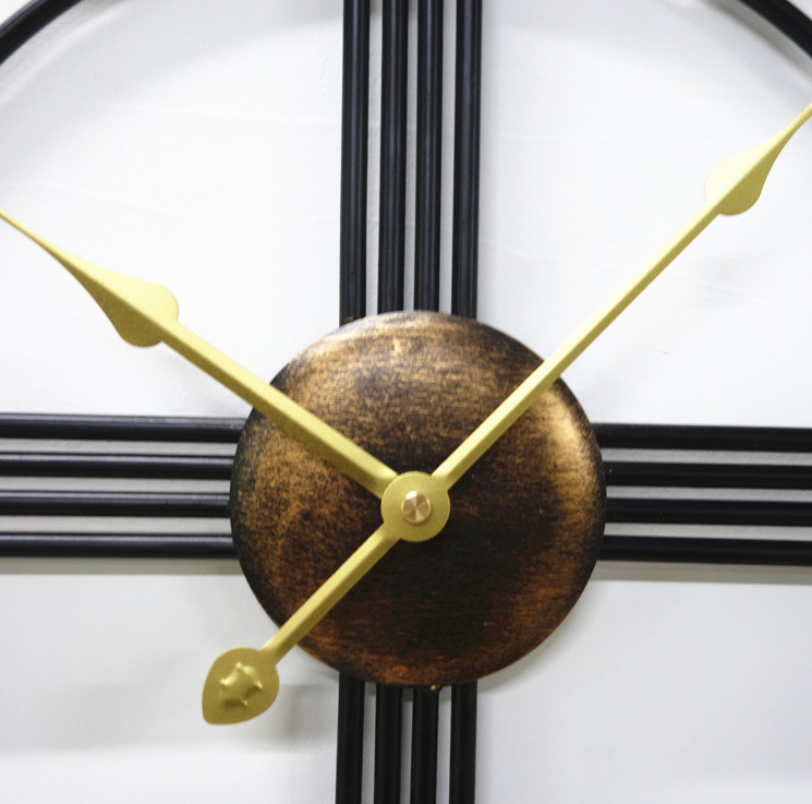 Classic Wall Clock metal