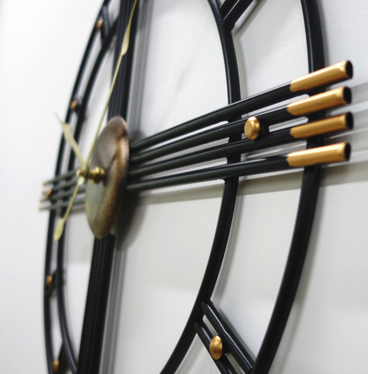 Classic Wall Clock metal