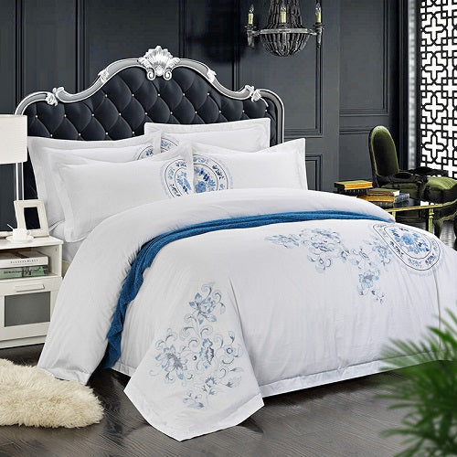 Luxury Four-piece cotton bedding set